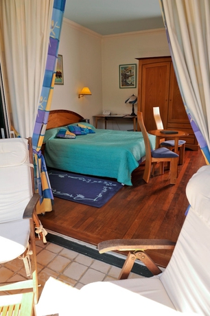 Imagen de la habitación del Hotel Les Fr&egrave;res Ibarboure. Foto 14
