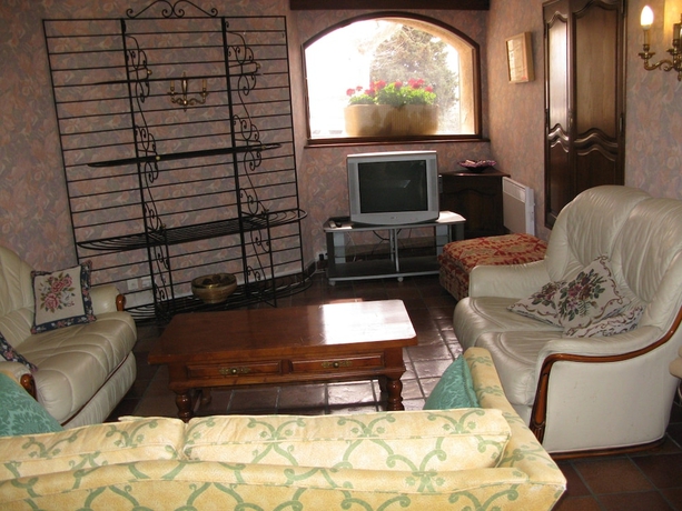 Imagen de los interiores del Hotel Les G&eacute;raniums. Foto 17