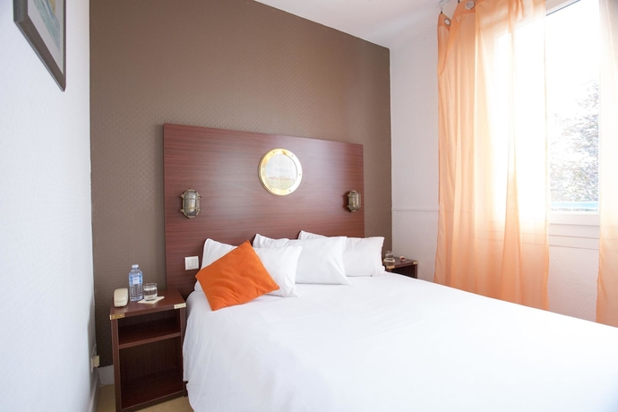 Imagen de la habitación del Hotel Les Gens De Mer Lorient. Foto 7