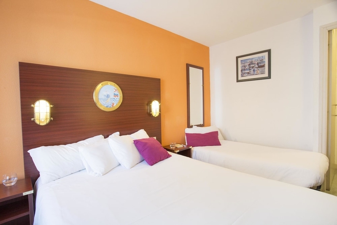 Imagen de la habitación del Hotel Les Gens De Mer Lorient. Foto 10