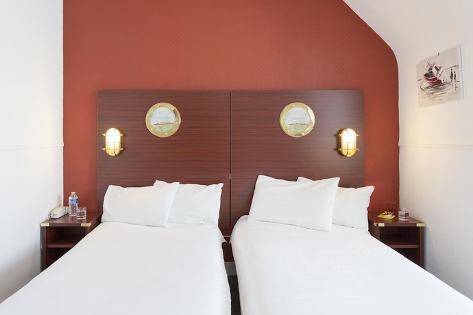 Imagen de la habitación del Hotel Les Gens De Mer Lorient. Foto 11