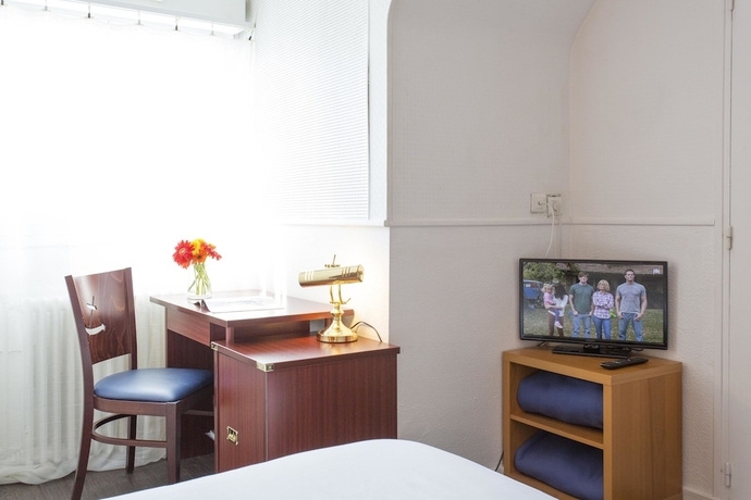 Imagen de la habitación del Hotel Les Gens De Mer Lorient. Foto 13