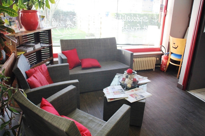 Imagen de la habitación del Hotel Les Gens De Mer Lorient. Foto 16