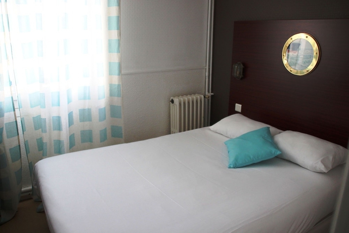 Imagen de la habitación del Hotel Les Gens De Mer Lorient. Foto 18