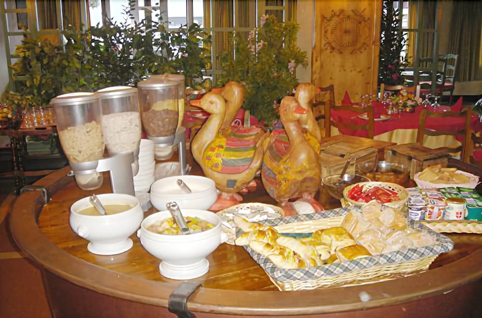 Imagen del bar/restaurante del Hotel Les Glaciers. Foto 6