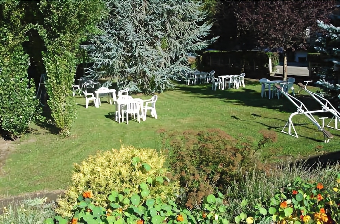 Imagen de los exteriores del Hotel Les Glaciers. Foto 12