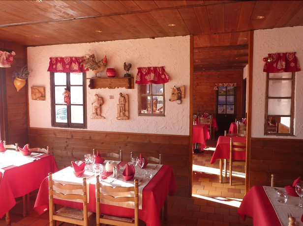 Imagen del bar/restaurante del Hotel Les Gli&egrave;res. Foto 6
