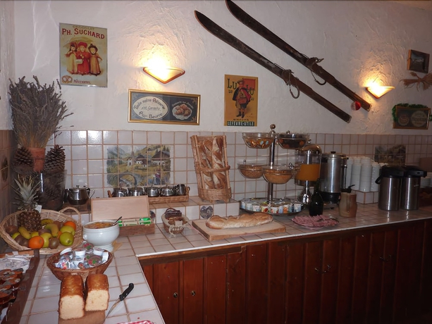 Imagen del bar/restaurante del Hotel Les Gli&egrave;res. Foto 7