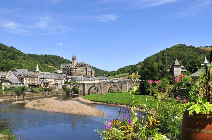 Imagen de los exteriores del Hotel Les Gorges De La Truy&egrave;re. Foto 15