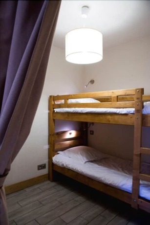 Imagen de la habitación del Hotel Les Grandes Alpes. Foto 11