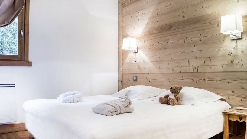 Imagen de la habitación del Hotel Les Grandes Alpes. Foto 14