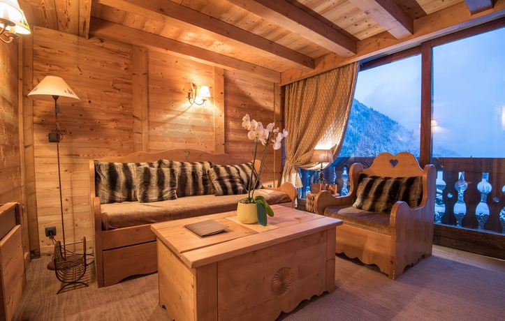 Imagen de los interiores del Hotel Les Grands Montets and Spa. Foto 16