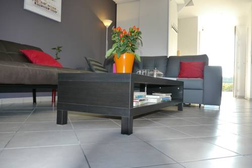 Imagen de la habitación del Hotel Les Grands Vignobles. Foto 4