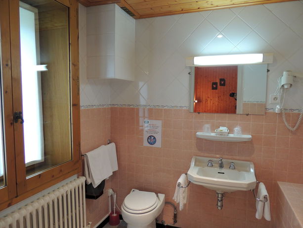 Imagen de la habitación del Hotel Les Granits. Foto 9