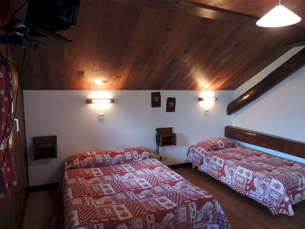 Imagen de la habitación del Hotel Les Granits. Foto 12