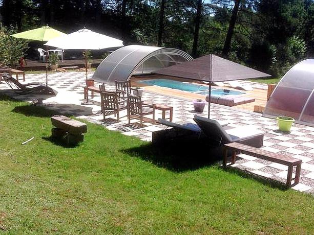 Imagen de la piscina del Hotel Les Gravades. Foto 10