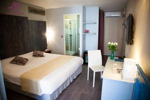 Imagen de la habitación del Hotel Les Grenadines. Foto 10