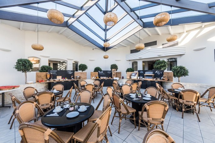 Imagen de los interiores del Hotel Les Grenettes. Foto 16