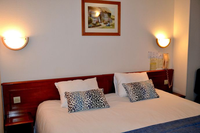 Imagen del bar/restaurante del Hotel Les Hauts De Montreuil. Foto 2