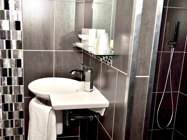 Imagen de la habitación del Hotel Les Hauts De Montreuil. Foto 10