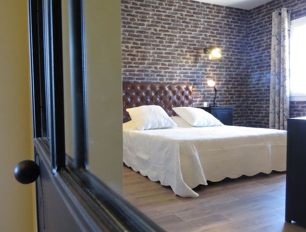 Imagen de la habitación del Hotel Les Hauts de Mour&egrave;ze. Foto 6