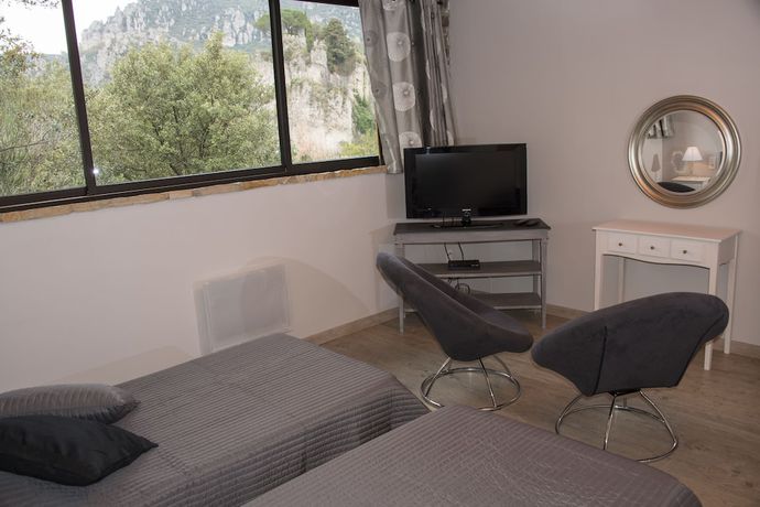 Imagen de la habitación del Hotel Les Hauts de Mour&egrave;ze. Foto 9