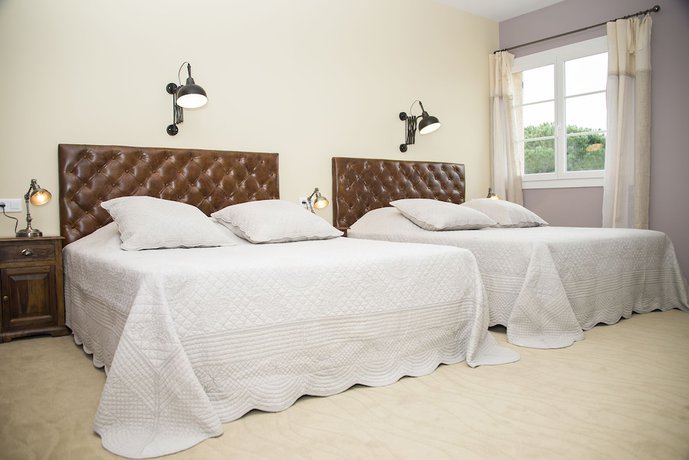 Imagen de la habitación del Hotel Les Hauts de Mour&egrave;ze. Foto 17