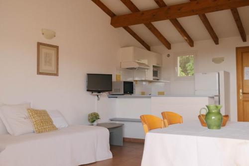 Imagen de la habitación del Hotel Les Hauts de Santa Giulia. Foto 18