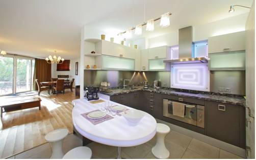 Imagen de la habitación del Hotel Les Hortensias Du Lac. Foto 3