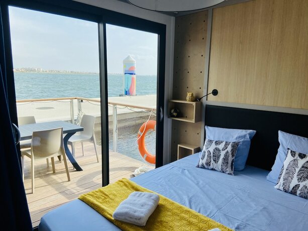 Imagen de la habitación del Hotel Les Ilots de Gruissan. Foto 19