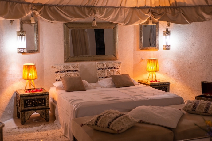 Imagen de la habitación del Hotel Les Jardins D\'Issil Maison d\'Hôtes. Foto 3