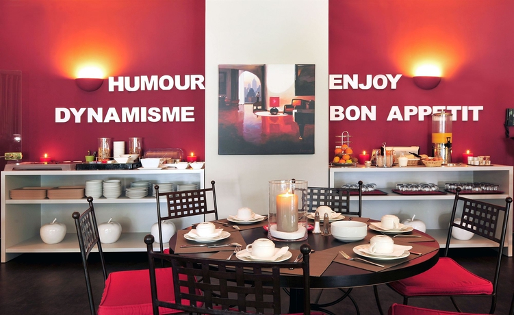 Imagen del bar/restaurante del Hotel Les Jardins D'adalric. Foto 2