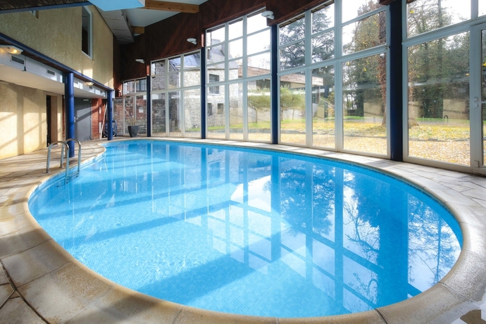 Imagen de la piscina del Hotel Les Jardins De La Molignée. Foto 17