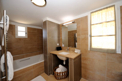 Imagen de la habitación del Hotel Les Jardins De Saint Beno&icirc;t. Foto 11