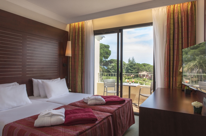 Imagen de la habitación del Hotel Les Jardins De Sainte Maxime. Foto 9