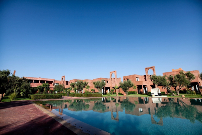 Imagen de la piscina del Hotel Les Jardins De Zyriab. Foto 11