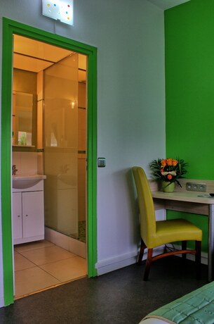 Imagen general del Hotel Les Jardins D'ep&ocirc;ne. Foto 3