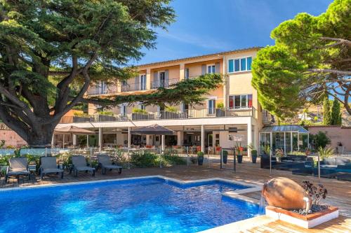 Imagen general del Hotel Les Jardins Du Cèdre. Foto 4