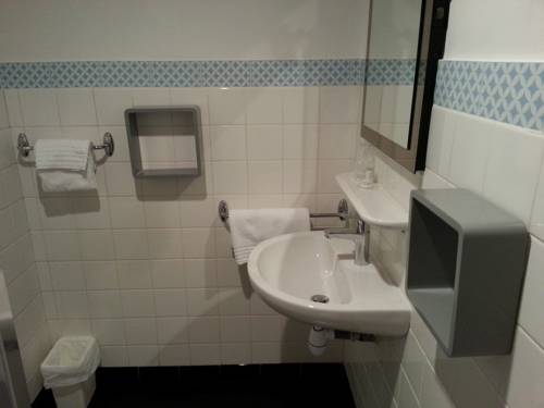 Imagen de la habitación del Hotel Les Jardins Du Forez. Foto 3