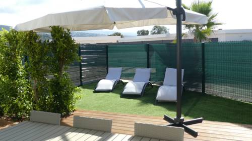 Imagen de la habitación del Hotel Les Jardins Du Fort. Foto 4