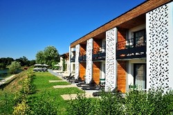 Imagen general del Hotel Les Jardins Du Lac, The Originals Relais (relais Du Silence). Foto 11