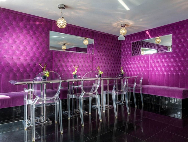 Imagen del bar/restaurante del Hotel Les Jardins Du Marais. Foto 6