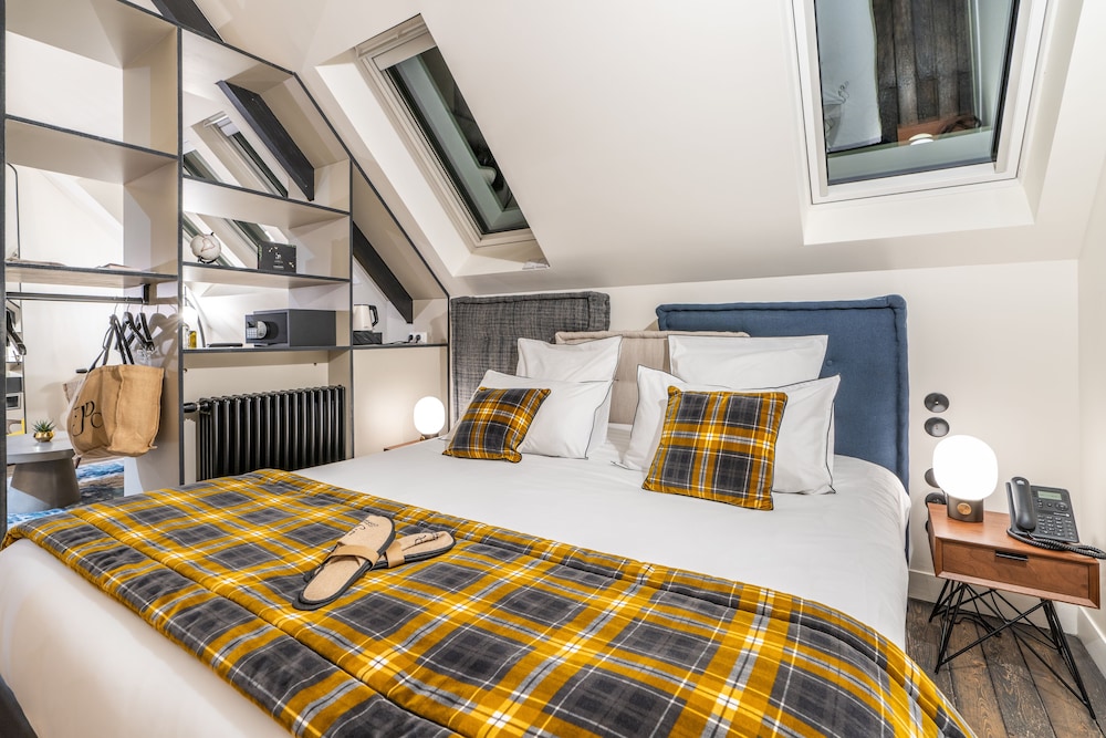 Imagen de la habitación del Hotel Les Jardins de Coppelia. Foto 7