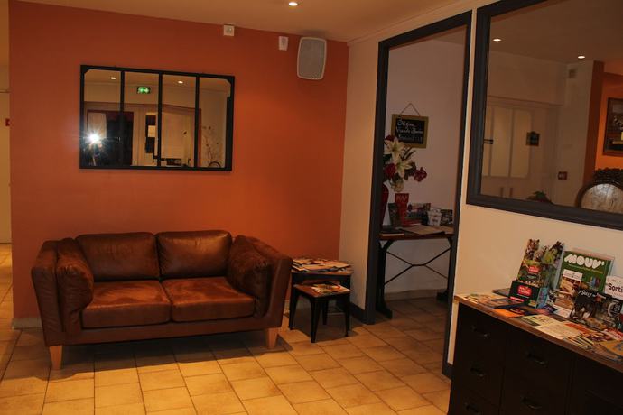 Imagen de la habitación del Hotel Les Jardins du Lac. Foto 7