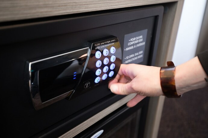 Imagen de la habitación del Hotel Les Jardins du Mess. Foto 13