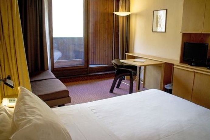 Imagen de la habitación del Hotel Les Jumeaux Courmayeur. Foto 11