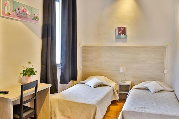 Imagen general del Hotel Les Lavandes, La Ciotat. Foto 10