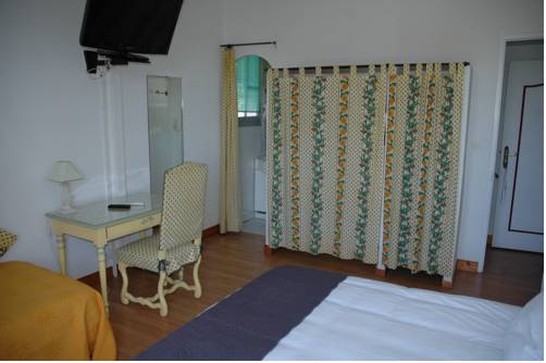 Imagen de la habitación del Hotel Les Liserons De Mougins. Foto 8