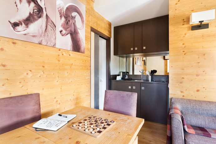 Imagen de los interiores del Hotel Les Loges Blanches. Foto 10