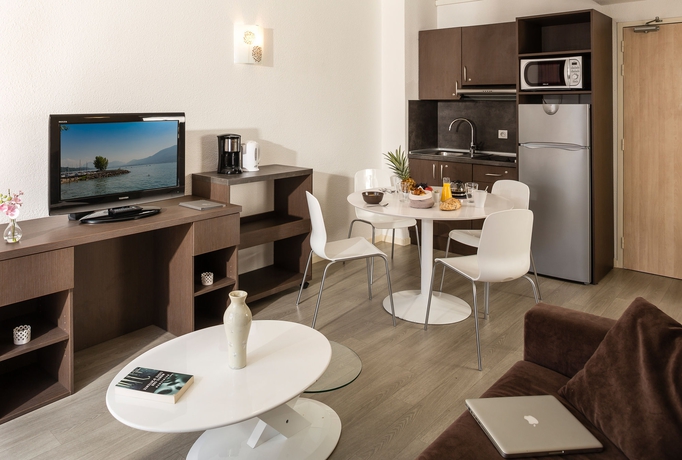 Imagen de los interiores del Hotel Les Loges Du Park – Résidence ière. Foto 16